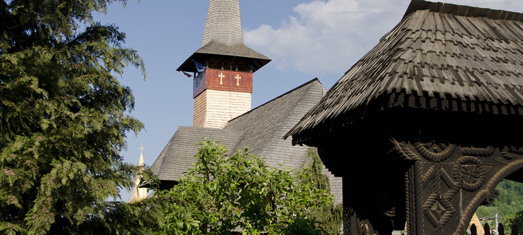 BISERICA SF. ÎMPĂRAȚI CONSTANTIN ȘI ELENA