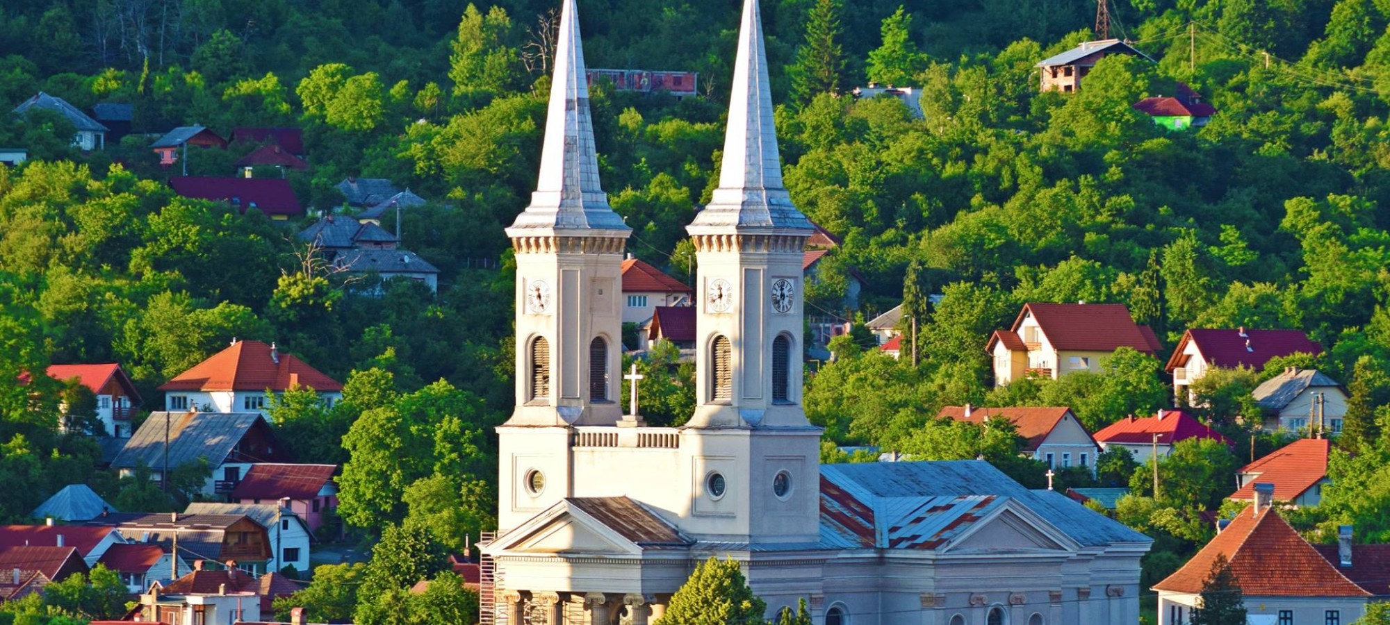 TUR PIETONAL CU GHID LOCAL