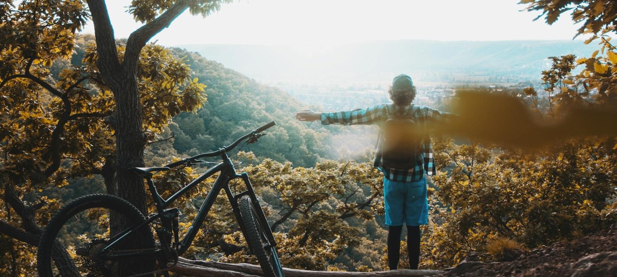 BAIA SPRIE - LACUL ALBASTRU